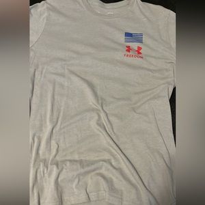 Under armour freedom t shirt size L